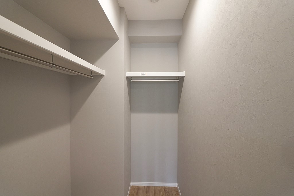 洋室①ウォークインクローゼット